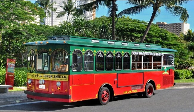 JCB、グアムで赤いシャトルバス乗車賃無料キャンペーンを開始