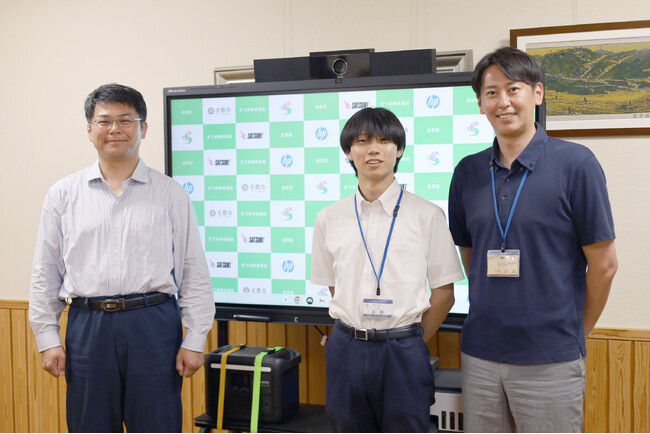 ���s�s����������@�h�Ђ͂������A�n��̃C�x���g�Ńf�W�^���z���C�g�{�[�h�wMIRAI TOUCH Biz�x���劈��