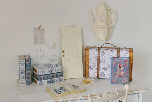 【salut!】不思議の国のアリスインテリアの新作が登場！