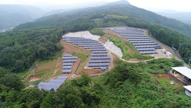 グリーングロース、太陽光発電所のFIP転換・蓄電池併設を初実装