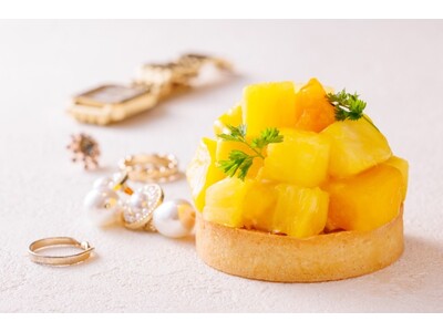 「タルトを手に取って行く先には...」TVでムービージェニックなお店として話題!!【宝石のようなフルーツタルトtartotte-タルトッテ-】が一宮駅前に4/19(水)NEW OPEN!!