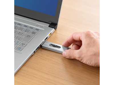 USB3.2 Gen2に対応した外付けスティック型SSDを5月11日発売