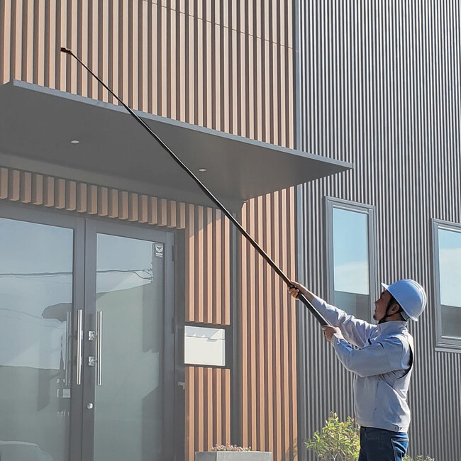 高所撮影をもっと手軽に。3m/1.2m伸びる軽量カーボン一脚を11月13日発売