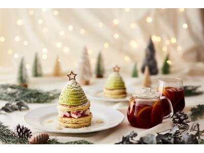 クリスマスシーズン限定！心が弾む雪降るツリーパンケーキ「SNOWY TREE PANCAKE（スノーウィーツリーパンケーキ）」発売開始！