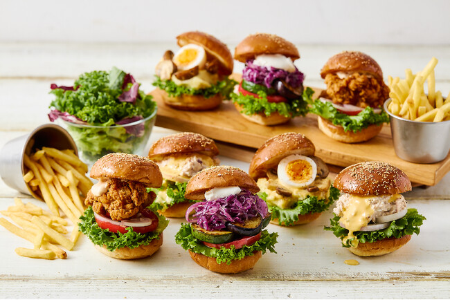 アメリカンハンバーガーショップ「J.S. BURGERS CAFE」 「Mini Bites Sandwich（ミニバイツサンドイッチ）」が 池袋店と海老名店限定で新登場！  