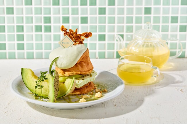 “メロン界の王様”イバラキングを贅沢に使用 「イバラキングと緑茶クリームのスフレパンケーキ」発売