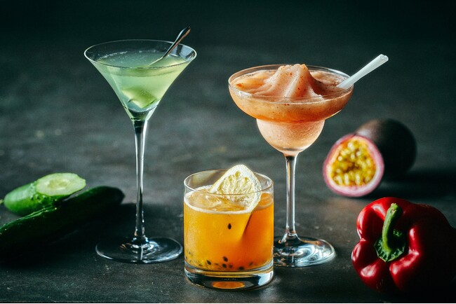 【ヒルトン横浜】Bar & Lounge Melodyにて夏の野菜やフルーツを使用したサマーカクテルが新登場！