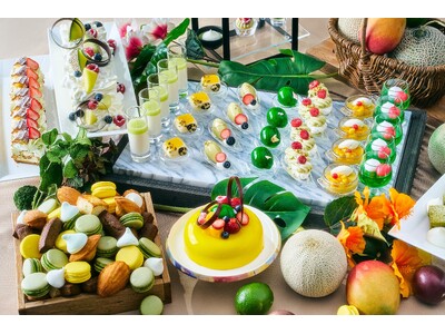 【ヒルトン横浜】旬のメロンとマンゴーをほおばるスイーツビュッフェ『Botanical Garden Sw...