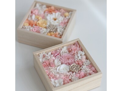 桜色の仏花で仏壇前でもお花見を。花とお線香のセット「フルールcube」 に春限定カラーが登場！お彼岸のおくりものにも！