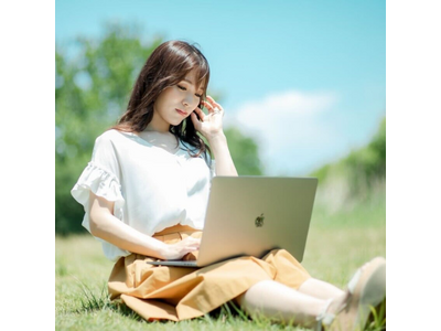 �uWoman Bloom Day�v�̊J�Â�2026�N1��25���i���j�Ɍ���