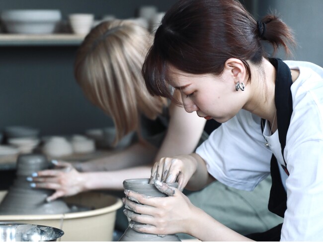 プレスリリース「消費から関与へ。ものづくりを通して学びと繋がりを生む、陶芸体験を中心としたプラグイン型カルチャースクール「CLAY STUDIO」の展開を開始。」のイメージ画像
