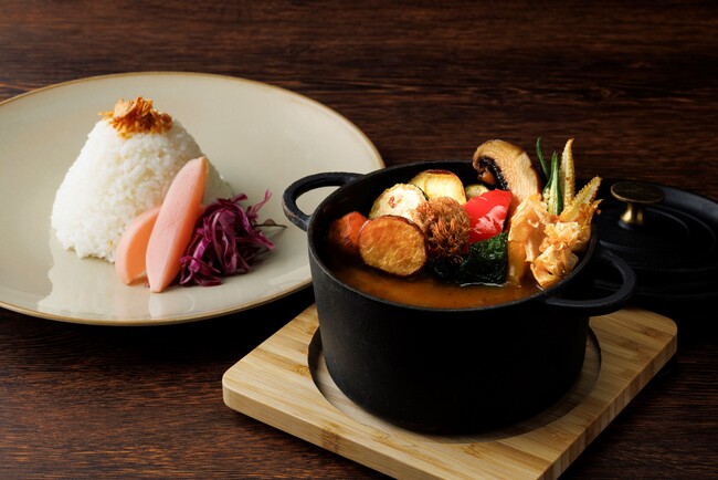 箱根ホテル メインダイニング「イル ミラジィオ」夏限定『カレーフェア』開催中！