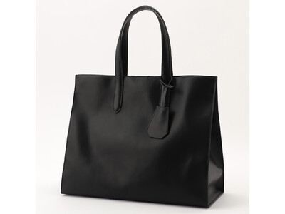 廃棄されるレザーを集めて再加工した「RECYCLED　LEATHER　トート」が新登場！