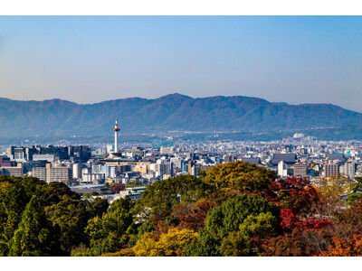 【ギャリア・二条城 京都】秋の紅葉を上空から 3日間限定のヘリコプター遊覧飛行付き宿泊プラン販売