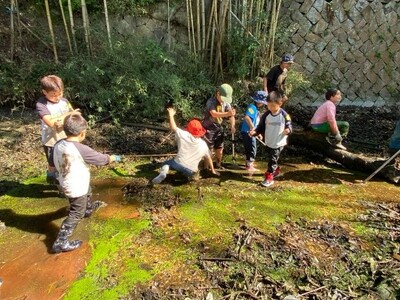 60年放置されたため池を、親子の手でひらく