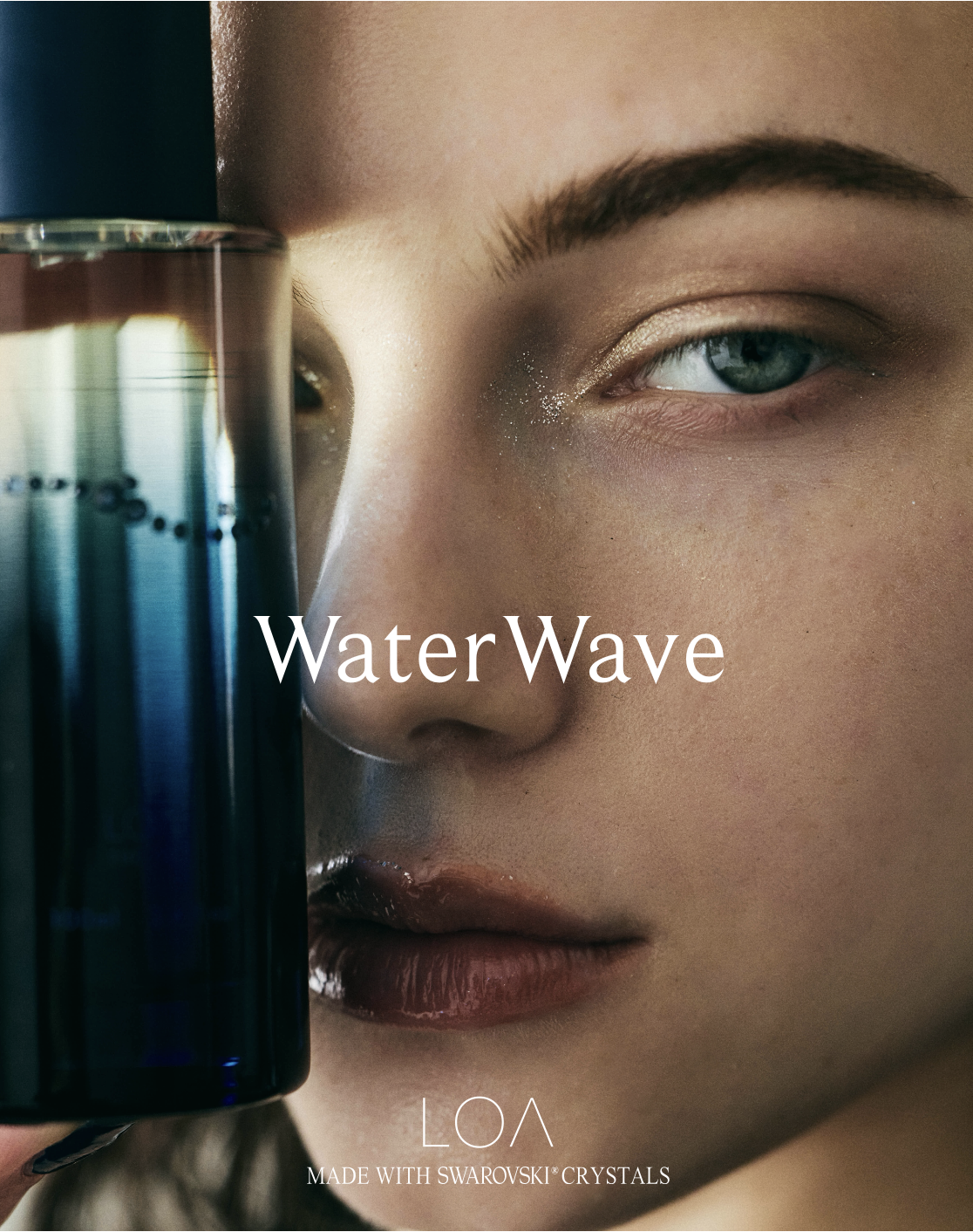LOA × Swarovski(R)Crystals 香りと輝きが重なり合う瞬間。コラボレーションプロダクト「Water Wave」が誕生。