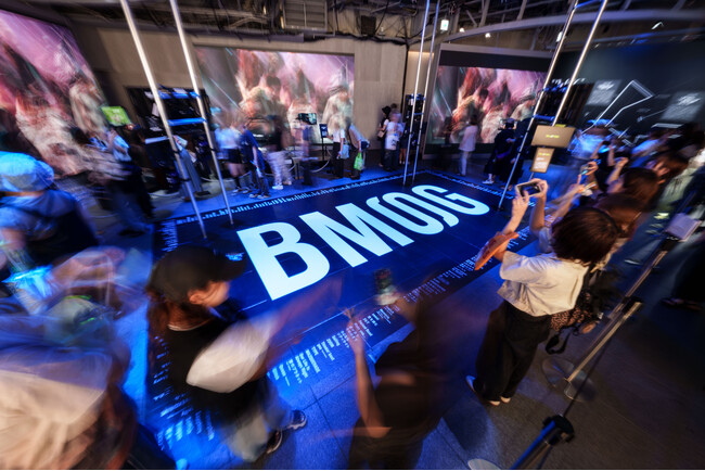 BMSG５年間の軌跡を渋谷全域で展示する、都市ジャック型展示企画「BMSG STREET GALLERY」が開幕！初日の様子をお届け