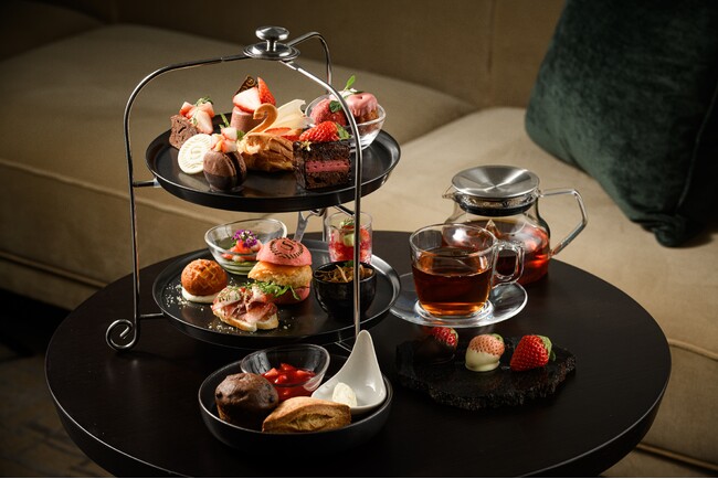 【シェラトン鹿児島】『苺とチョコのアフタヌーンティー』の提供を開始