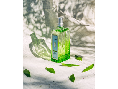 夏を吹き抜けるプロヴァンスの緑の風.今夏限定デザイン「ヴァーベナ」シリーズ