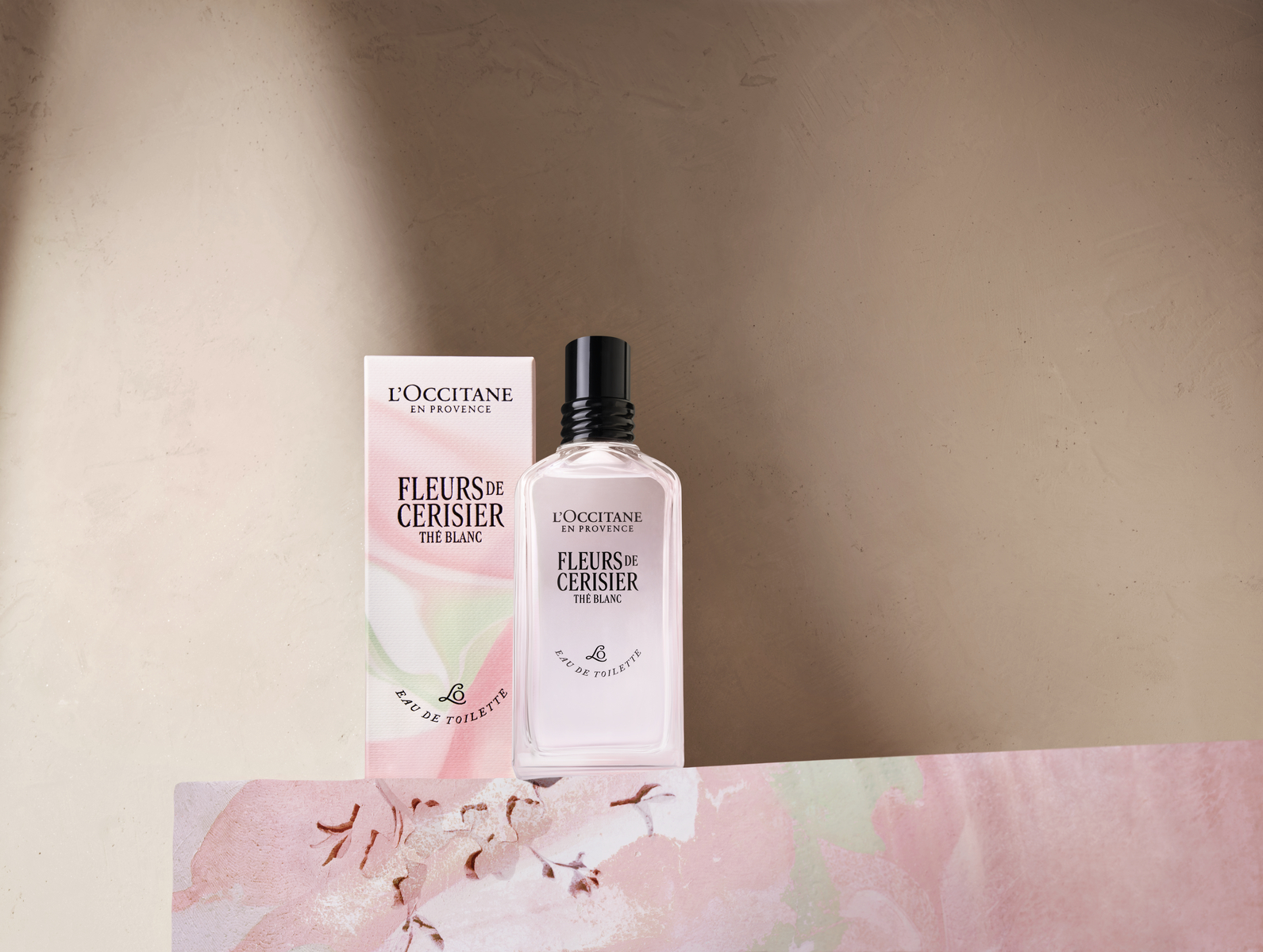 【ロクシタン】ピュアなホワイトティーが、この春、桜と出会う。春を告げる新フレグランス限定登場。2026年１月28日（水）限定発売