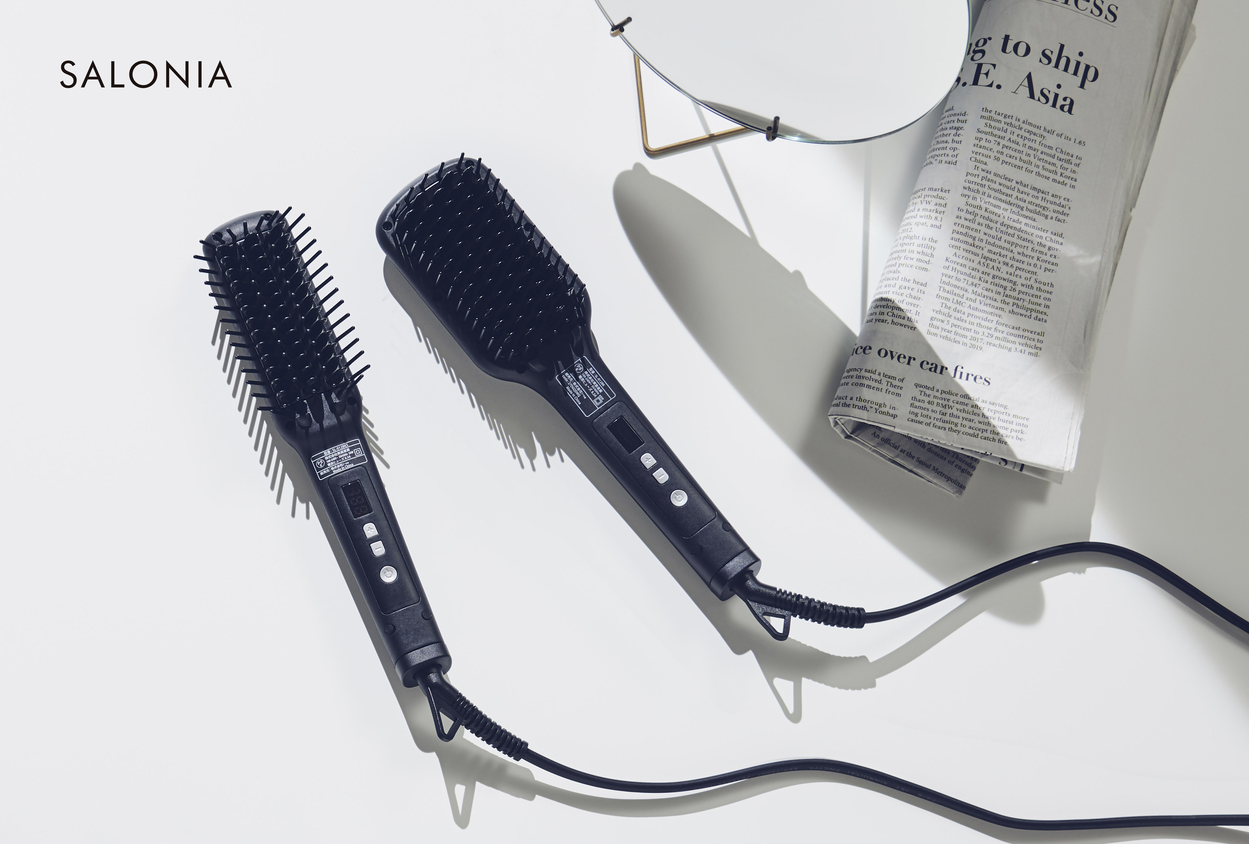 2分に1本売れている*SALONIA ストレートヒートブラシにショートやボブヘアのニュアンスも作れる幅細タイプが新登場！