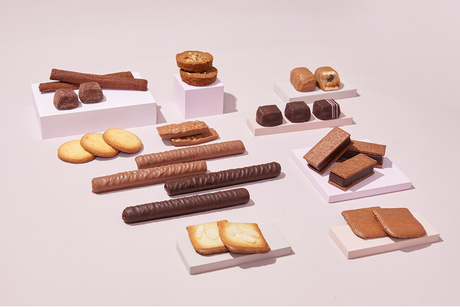 さりげなく届ける、あなたの想いをヨックモックで 冬のバレンタインによりそう、ヨックモックのギフト