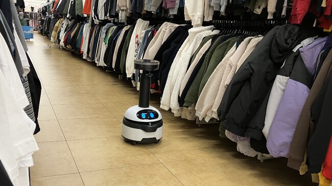 オムロンとタカハシ、店舗運営DXの概念実証を開始