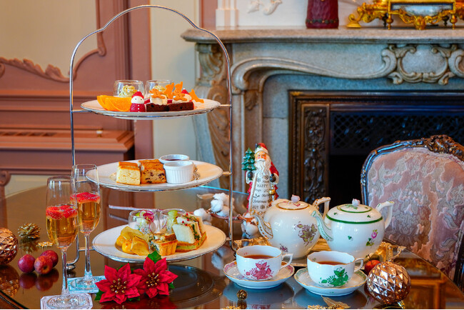 【ホテル長楽館】サンタやツリーをモチーフにしたスイーツで彩る「クリスマスアフタヌーンティー」を販売