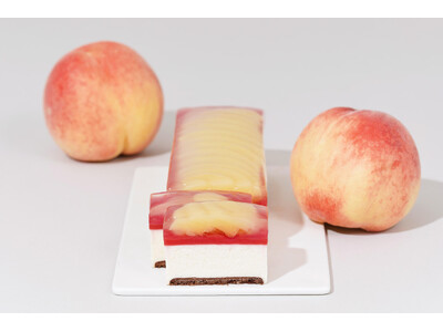 Minimalより、旬の白桃を使ったピーチメルバのような華やかな夏スイーツ、夏季限定「白桃のカカオレアチーズケーキ」7月2日発売