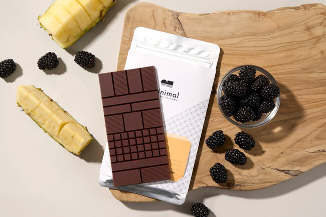 「チョコレート×クラフトビール」で新しい大人のペアリング。Minimalより初夏限定「SEASONAL ペルー75%」が登場！