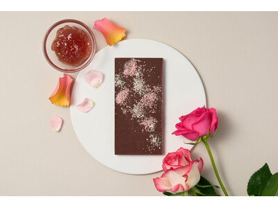 【母の日限定】食べる、花束。バラの香りとベリーの果実味を閉じ込めた、母の日に贈る「花束のようなチョコレート」が4月21日(火)より新発売。