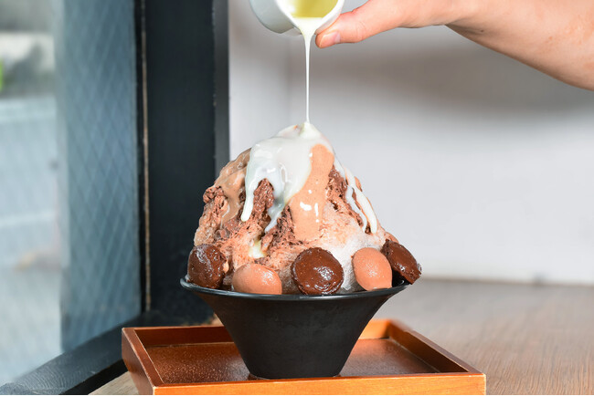 Minimalより、アイス1玉入りの、チョコレート尽くしのかき氷6月1日登場！5つのパーツでとことんカカオの奥深さを楽しむ「チョコレートかき氷」