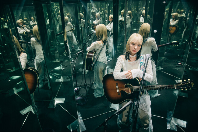 “アニソン超絶カバー動画” 最新作に、シンガー・ソングライター 竹内アンナが登場！