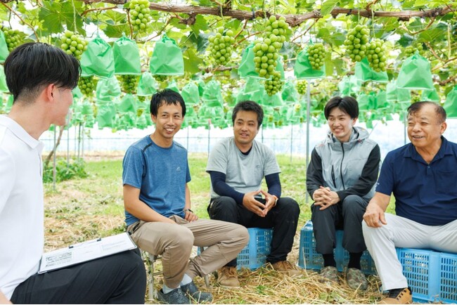 存続危機を乗り越え、1房10万円のトップ評価に！ 宇佐市・安心院（あじむ）シャインマスカットの物語を公開