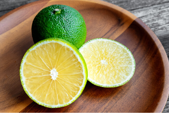 ひむか農園〈へべす胡椒〉〈へべすポン酢〉を新発売