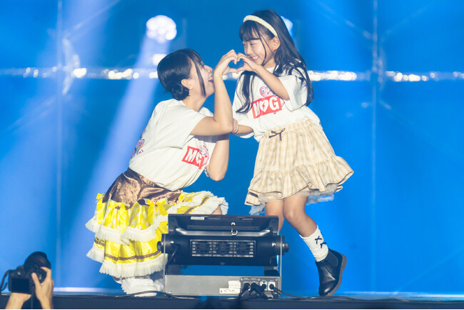 「憧れ」を「経験」に。幕張メッセの「GIGA・GIGA SONIC」ステージで、14名のこどもたちのランウェイ体験を実施