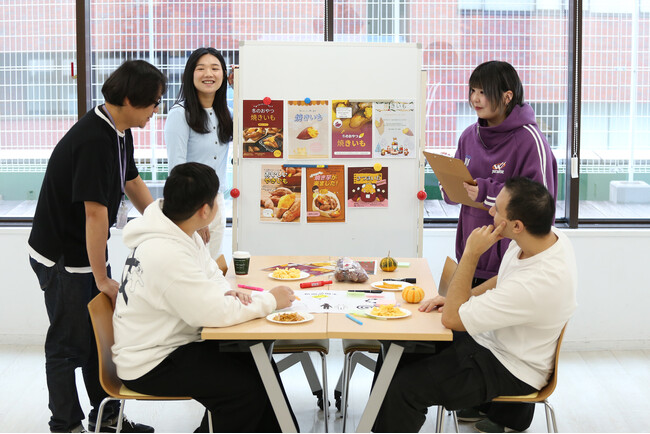 経営学科の2年生による焼き芋専門店を期間限定オープン！ 店舗経営を実践的に学ぶ【東京ビジネス・アカデミー】