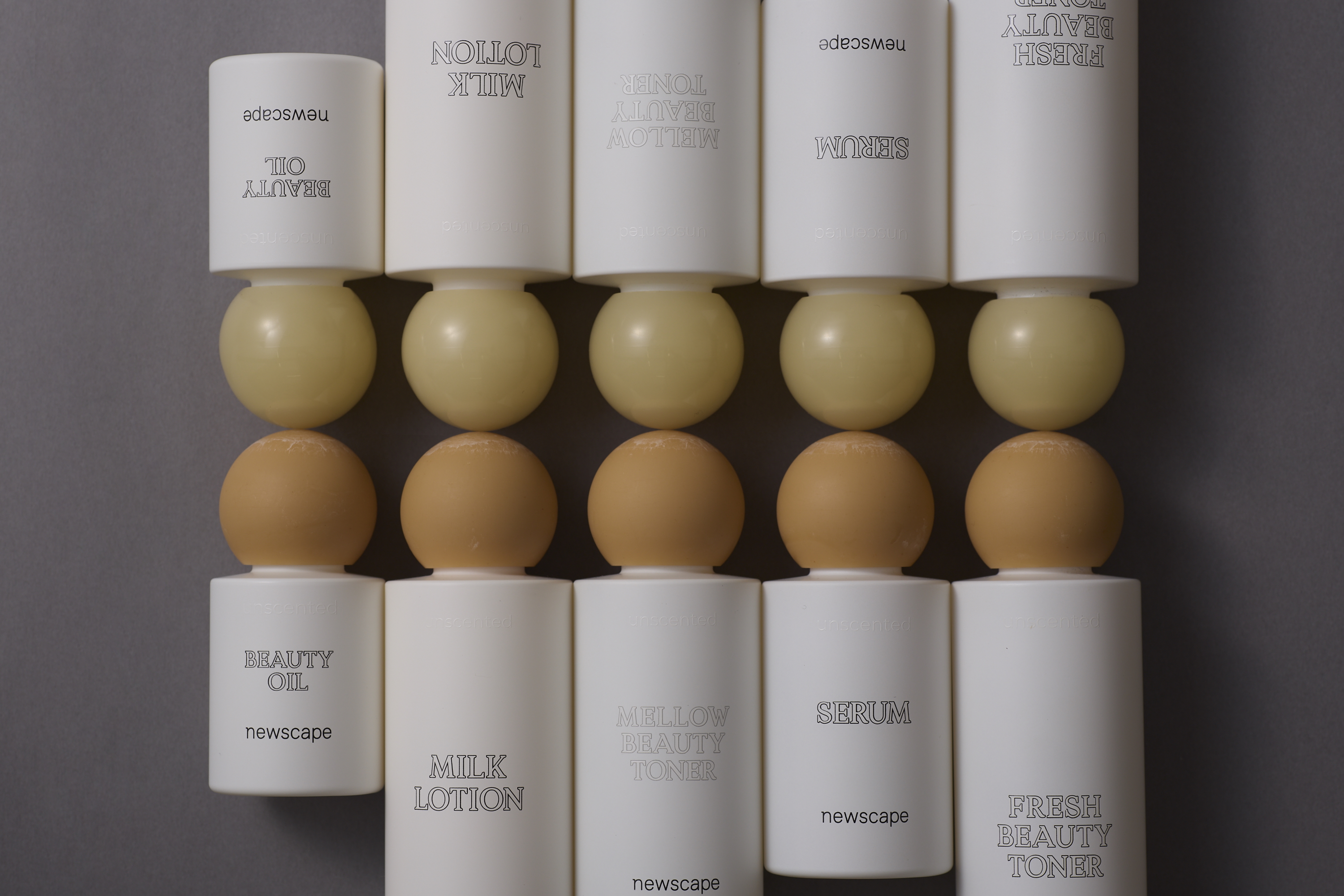 【newscape(ニュースケープ)】新成分配合「MELLOW BEAUTY TONER(PC)(化粧水)」を含む、スキンケア５点セットが即日完売必至の限定カラーパッケージキット2種として登場！