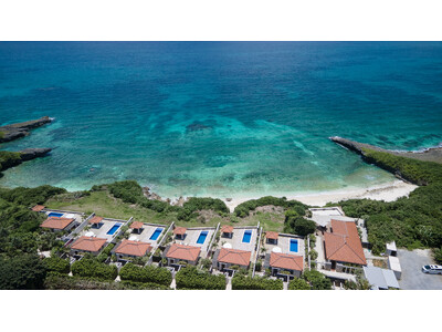 沖縄・宮古島のオールスイートプライベートヴィラ「ヴィラブリゾート」が開業２０周年を記念した宿泊プラン＆特別ディナーコースの提供を開始