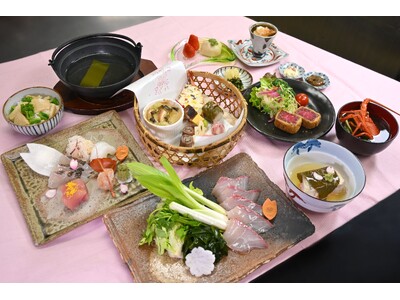 【伊勢・おかげ横丁】五十鈴川の桜を特等席で楽しむ「花見特別席」＆桜の開花を待つ音楽会「花待ちの調べ」開催 春の風物詩「五十鈴川桜まつり」3月28日～4月5日