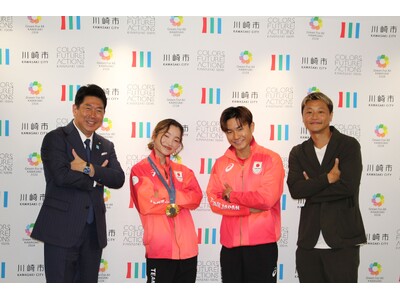 パリ２０２４オリンピック競技大会で優勝した湯浅 亜実さんと４位に入賞した半井 重幸さんが市長を表敬しました