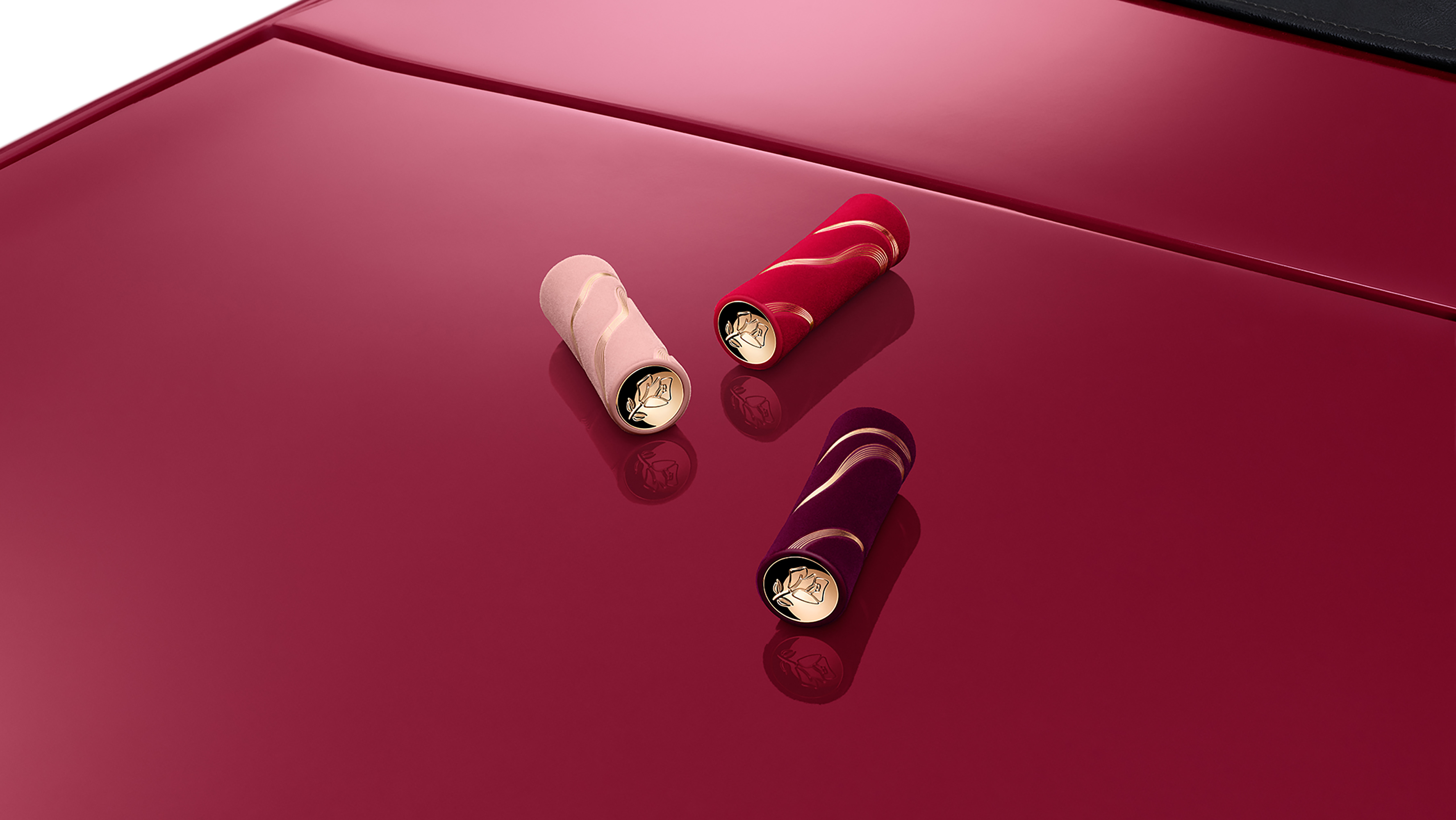 【ランコム】「ラプソリュ ルージュ ドラママット 」から愛のメロディーを奏でる、バレンタイン限定デザインが登場。