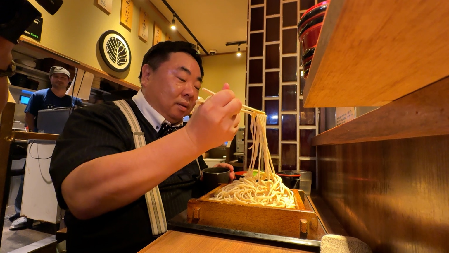 【ＢＳ日テレ】「ドランク塚地のふらっと立ち食いそば」大都会・東京で昭和を思い出し…安くて美味い自家製十割蕎麦を食らう！　店長おススメは店内調理にこだわったセットメニューのガリ鯖丼！？