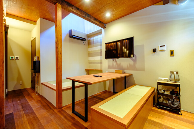 浅草で“暮らす”旅を。インバウンド向けにフルリノベーションしたアパートメントホテル「YOLO ASAKUSA STAY」、COMPASS STAYが運営開始。