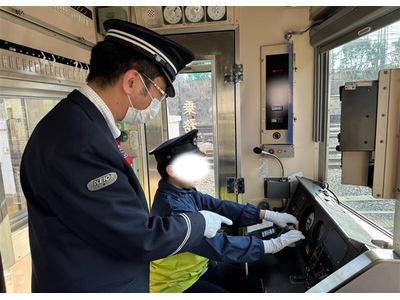鉄道体験メニューが初めて登場！１０月４日（日）、日野市のふるさと納税返礼品として京王７０００系車両を運転できる親子向け運転体験メニューを提供！