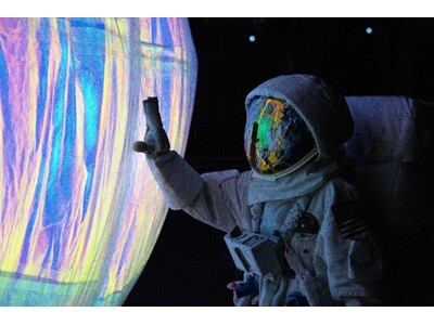 11月8日～24日に開催された「種子島宇宙芸術祭2025」世界各国で活躍するアーティスト総勢21組31作品を展示しました。新しいスタイルの作品鑑賞ツアー「Art and Audio」が話題に!