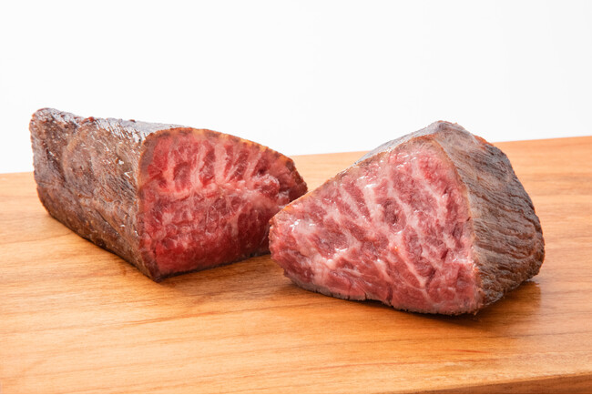 【おうちで極上の塊肉を】「赤身＝硬い」の常識を覆す！ベストお取り寄せ大賞総合大賞の『モッタイナイビーフ』から、贅沢な“適サシ”食感の「黒毛和牛 特選赤身ブロック」が本日6月4日（木）20時より新発売