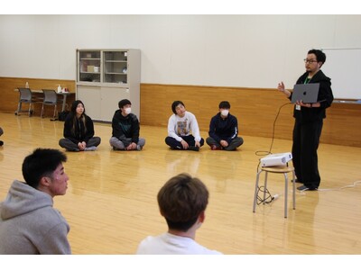 ��w�̘g���z���A���z�̋��t�ցB���d�C�ʐM��w�u���E�Ƌ��擾�v���O�����v��2026�N�x���{�i�n���I�`�X�|�[�c�̒m���������w�Z���@���琬�`