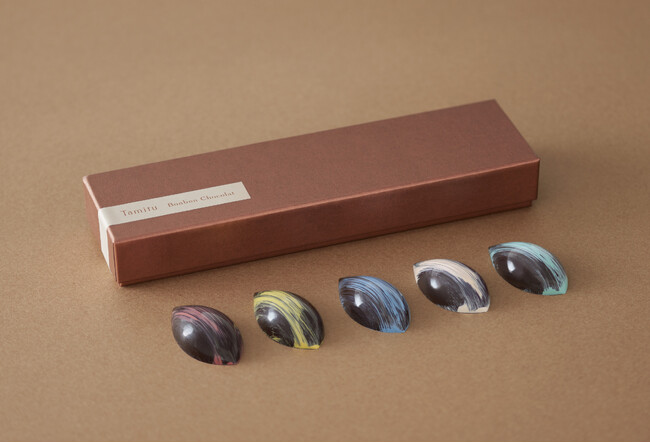 Tamituから、Herbal Honeyがとろ～り溢れだす「ボンボンショコラ」が今年も登場。新フレーバー「814」が加わり、全5種のラインナップに。