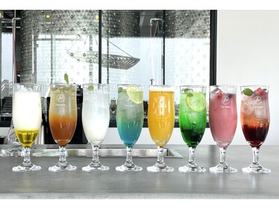 カラフルな「推し活ドリンク」を神戸港が目前のフェリシモが運営する都市型ワイナリー「f winery」が提供